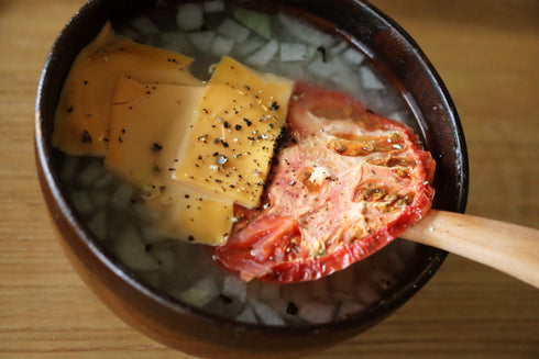 くまっこ農園さんの 無農薬栽培の すずこまトマト。 乾燥すると旨み倍増 料理に大活躍!